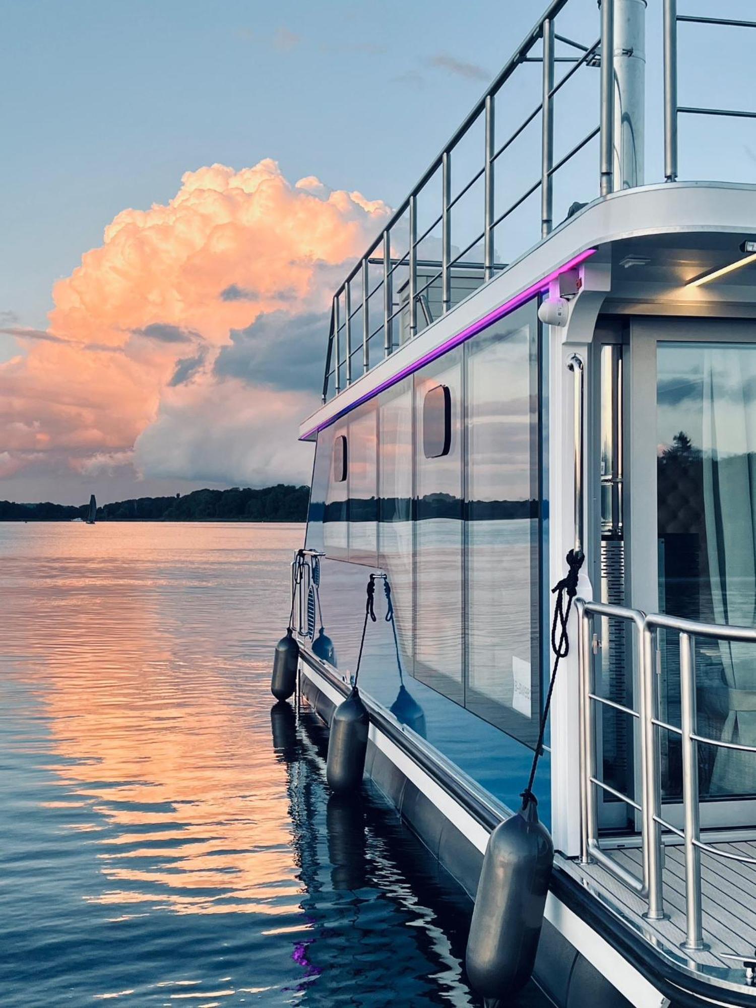 ホテル Nena Hausboot ベルリン エクステリア 写真